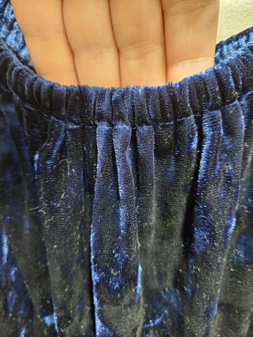 Lily Morgan Royal Blue Crushed Velvet Off-Shoulder Top - Size L - Picture 6 of 9
